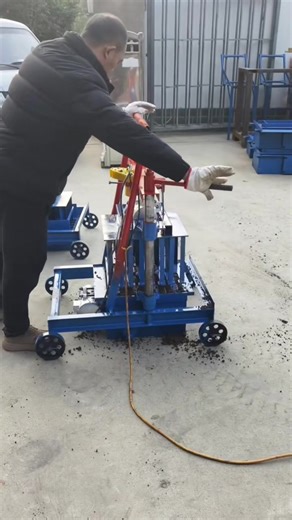 #brickmachinemanufacture #constructionmachinery #hollowbrickmachine #cementbrickmachine #semiautomaticbrickmakingmachine