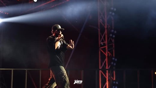 Vintage Hub on Instagram: "Shan Putha bringing the heat at Beheth 🔥 Every beat hit harder — pure fire on stage 🎤💥 #ShanPutha #Beheth #LotusTower #HipHopEvent #SriLankaMusic #LivePerformance #VintageHub"