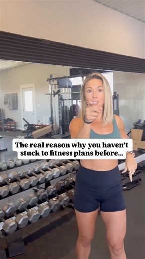 Comment GLOW to join my challenge & try a free week of workouts with me! ✨ if you’re tired of going all in… burning out… and then quitting by February, this challenge is for you. My 90 day glow up isn’t about extremes, it’s about building habits that actually stick! ⭐️ 📆 Challenge starts: Thursday, January 1st 🏆 5 winners get $2,000! My challenge gives you everything you need: 💪🏼 Daily 30 min workouts (home&gym) 🥗 Guilt free meal guides that taste great 💌 Weekly Habit trackers & journal pr