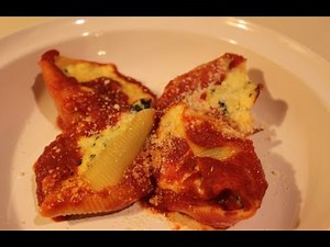 Five Cheese and Spinach Stuffed Pasta Shells