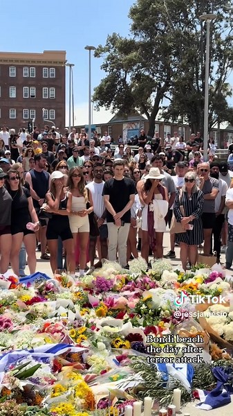 Bondi beach the day after terror attack#sydney #australia #bondi #terror