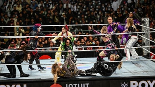 Alexa Bliss Royal Rumble elimination was botched; WWE star desperately tried to save her 