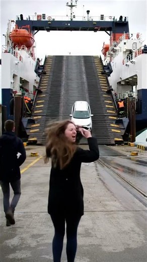 Wait for the moment the ramp gives way... #omg