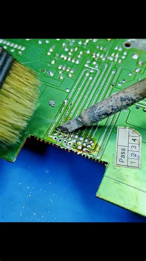 Giyan Circuit | #oldway #fblifestyle #desoldering #methode #pcbboard #tins #tips #tricks | Instagram