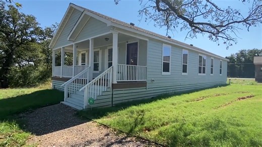 Ivy by Franklin Homes | 3 bed, 2 bath modular house tour