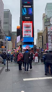 ✨📸 Let’s take a look at what’s been happening in Times Square today — together! ✨🌆 🎥✨ I’ve put together a series of short clips capturing the most fun, vibrant, and surprising moments from throughout the day. 💡🌈 From the energy of the crowds to the glow of the giant screens and the nonstop rhythm of New York — it’s all here! 🚶‍♂️🚶‍♀️💥 Get ready for a quick journey through today’s Times Square vibes! 🌟🗽💫 #TimesSquare #NYC #NewYorkVibes #CityLife #ExploreNYC #TodayInNYC #TimesSquareMome