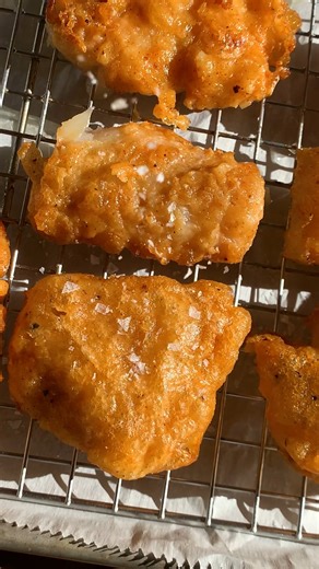 fish and chips! https://lindseyeatsla.com/beer-battered-alaska-cod-with-tartar-sauce/ | Lindsey Eats