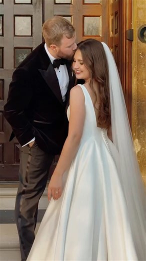 Sassy Kirkham • WEDDING & EVENTS CONTENT CREATOR LONDON | A glimpse into Thalia & Mikes beautiful autumnal wedding at the very dreamy Elmore Court ✨🎞️ The day was filled with soft, golden light... | Instagram