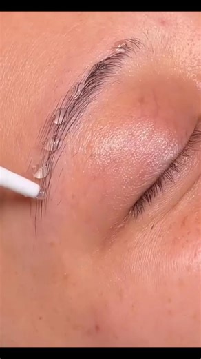 Eyebrow waxing tutorial #eyebrows #shorts #youtubeshorts #trending #viral