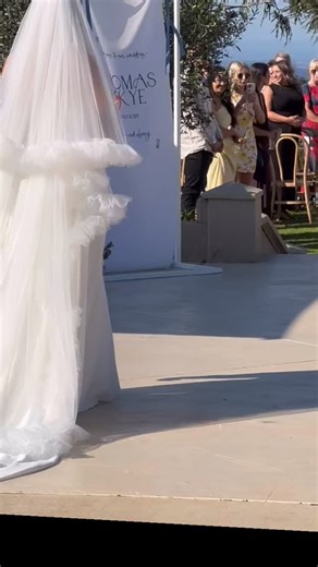 Soak it all in! Pause during your entry, take it all in. Let the photographer capture incredible images of the moment. Feel the love from everyone in the space and lock eyes with your love. You may need a moment to blink away the tears! We always do a rehearsal with you and we will guide you through the rehearsal the day before and you have a team with you on the day. 1. Slow Down 2. Take it in 3. Stop for a moment to look at everyone supporting you both. 3. Ask your celebrant for a moment to se