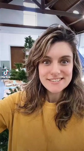 298K views · 3.4K reactions | Glass baubles PT.2 #baubles #xmastree #glassblowing #trejayne #flameworking #fypシ゚ | Trejayne | Facebook