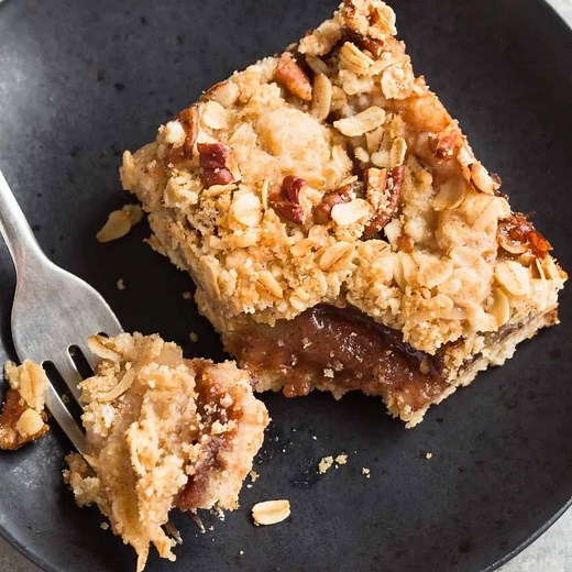 Easy Apple Streusel Bars Recipe | Baked by an Introvert
