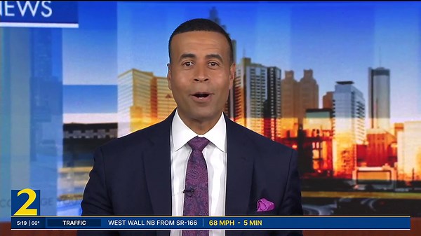 Severe Weather Team 2 Meteorologist Eboni Deon visits Hayes Elementary in Cobb County