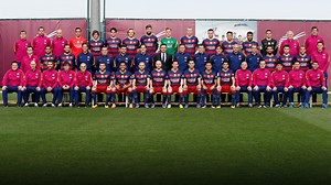 1.8M views · 7.7K shares | FC Barcelona squad poses for official...