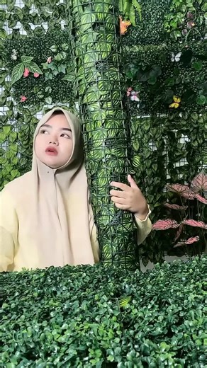 Rumput Dinding Sintetis Dekorasi Dinding Daun Rambat Pagar 3 Meter x 0.5 Meter Premium