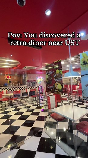 Discover the Best Retro Diner near UST! Fantastic Food and 60s Vibes