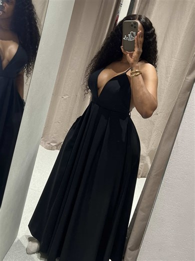 Black Backless Dresses for Summer 2025