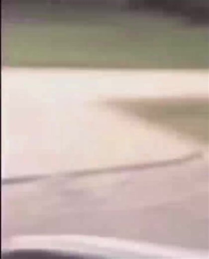 😱 Wife rúns over husband with car breaking his légs during a heated exchange. #TopRadio | Top Radio