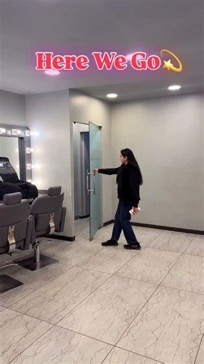 MBM School on Instagram: "Grab yours in the next pro batch😁 call on 8448494094 @mbm_makeup_studio . . . . . . . . . . . #vanity #makeupvanity #mbm #makeupacademy #viral [ makeup, vanity distribution, Mbm, makeovers by Manveen, makeup academy, pro batch, makeup artists, explore page, girls, happy, viral reels, foryoupage, fyp, reels Instagram]"