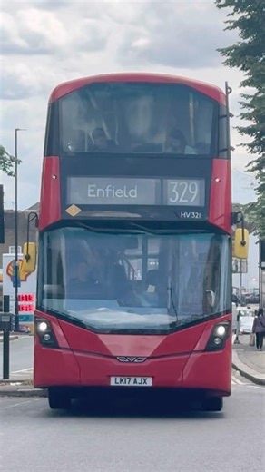 London Bus Route 329 To Enfield 🚎🇬🇧 || #londonbuses #enfield #woodgreen #hybridbus #gemini3