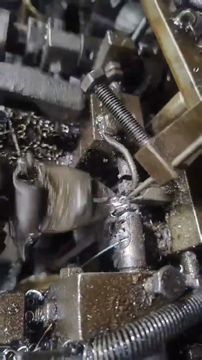 Metal chain manufacturing methods