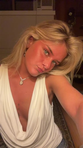 sarah (@sarah_blazek)’s videos with River - Leon Bridges