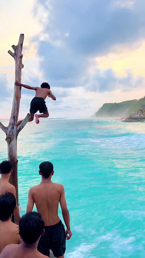 Discover Melasti Beach: A Hidden Paradise in Bali