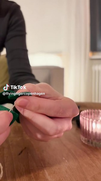 Perfect Christmas activity😍🎄#flyingtigerfinds #flyingtigercopenhagen #christmas #christmasornaments