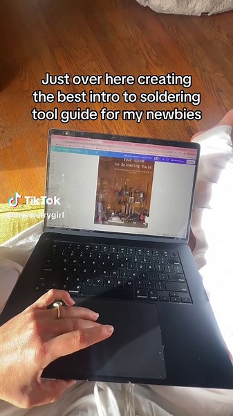 Ohfffffff... this is GOOD! I am finishing up my complete tool guide that will be available to you in my intro to soldering course. This is GOLD! It's all the tools we will be using to complete all 10 beginner soldering projects! Basically my guide to setting up a perfect beginner soldering bench without the headache!!! 🩷 I gotchuuuuuuu bb!