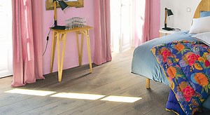 Un sol en bois, dur de chez dur… tout en finesse