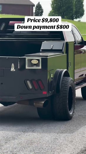 2018 RAM 3500 Longhorn 4x4 – Cummins / Aisin 💲 Price: $9,800 FIRM ✔️ Clean Title Miles: 132,000 Engine: 6.7L Cummins Turbo Diesel Transmission: Heavy-Duty Aisin Automatic Drivetrain: 4x4 Exterior: Delmonico Red Pearl Interior: Full Canyon Brown / Light Frost Premium Leather ⸻ Highlights & Packages • RAM Longhorn Trim • Rodeo Edition • Heated & Cooled Front Seats • Heated Steering Wheel • Heated Rear Seats • Power Sunroof • Power Sliding Rear Glass • Auto-Level Rear Air Suspension • Convenience 