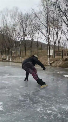 Breaking the Ice: Capital Speed Skating Buddies Hit the Spring Rink