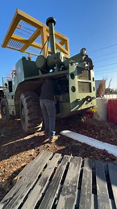 I mean, why would you start any old #detroitdiesel any other way?! These things are true #warhorse developed for the military back in the 60s used in Vietnam and then thousands of them left abandoned around the world. In the late 80s early 90s. #monstertruck Pioneers utilized the planetary gear reduction on each wheel off of these massive forklifts cranes or whatever piece of equipment the outer planetary could be used from. These things change the monster truck, world, leaps, and bounds. The sa