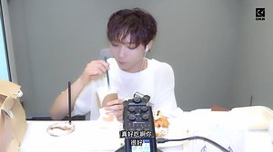 【DKB】Yuku吃纯素面包，尝试ASMR 机翻中字_哔哩哔哩_bilibili