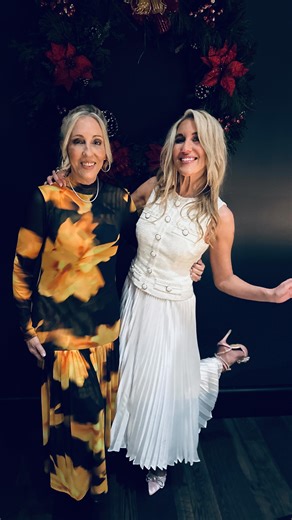 Monkee's Of The Pines on Instagram: "🎄🎊🎁🍾 . Shop holiday looks 💃 & gifts 🎁 30% off today! Complimentary gift wrapping available! . #holidayoutfitideas #holidaylooks #shoplocally #holidayoutfitinspo"