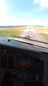 Boeing 737 Landing (Cockpit View) #instagramaviation #ptk_vehicles #instaplane #airplane #cockpitview #aviationlife #megaplane #planephotography #aviationphotography #airbus320 #boeinglovers #coaviation #kings_transports #instaplanelovers #pilot #overheadpanel #airplane_lovers #vehiclegram #aviationdaily #Aviationpics #airbusboeingaviation #a320 #planelovers #nikonphotography #piloto #nikon_photography_ #nikon_photography | FLAYER OF THE DANGER
