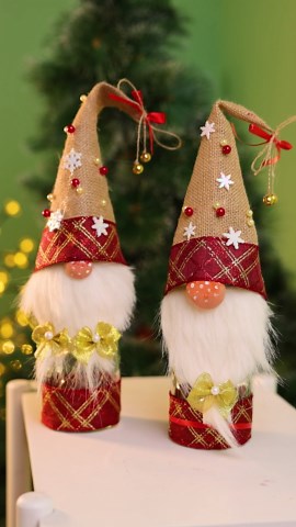 DIY festive Christmas gnomes for holiday cheer🎄