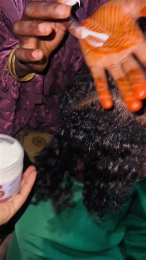 Une bonne méthode de Tresses et produits pour faire poussez vos cheveux et retenir la longeur #cheveuxnaturels😍 #huilecheveux #poussedecheveux #tchadien🇹🇩tiktok #tiktokdebloquemesvuesstp😩🙏🏽