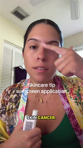 skincare tip from someone with adult acne breakouts #adultacne #sunscreen #skincaretip #sunscreenapplication #tintedsunscreen
