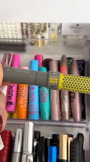 32K views · 1.4K reactions | Esse dia finalmente chegou 殺!! E é claro que eu ia revelar o nome da nossa Baby Dino com um desafio de make, não tinha como ser diferente! Ansiosa para saber a reação de vocês  | Jana Taffarel | Facebook