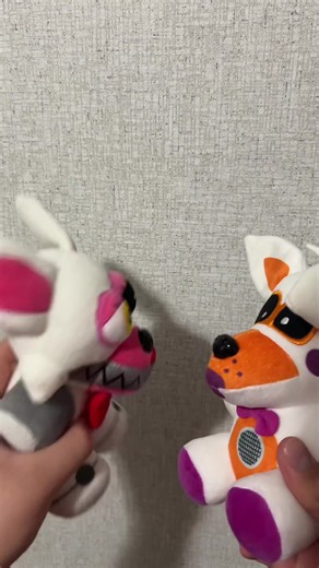 hey lolbit look im picasso #fnaf #plushies #fyp #fnafedit #plush