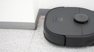 https://gigazine.net/news/20230625-anker-eufy-clean-x9-pro-review/ 水拭き＆から拭き＆モップ自動洗浄対応ロボット掃除機「Eufy Clean X9 Pro」レビュー、モップを「上げる」ことでカーペット問題を解決 - GIGAZINE ロボット掃除機「Eufy Clean X9 Pro」が隅っこに集まったゴミの収集にチャレンジ ◆GIGAZINEについて 2000年4月1日より運営している老舗ニュースサイト。1ヶ月のページビューは2018年1月時点でRSSなど含めて約9946万、1ヶ月のユニークユーザー数は約2471万。読みは「ギガジン」、オンラインマガジンとしてギガバイト級のサイトという意味で、「MAGAZINE（雑誌）」＋「GIGA」を由来とする造語。 英Guardian紙の「世界で最も影響力のある50のブログ」に選ばれ、また、世界176カ国、延べ2900万人が読む世界最大の英文週刊ニュース誌として、パーソン・オブ・ザ・イヤーなどで有名な「TIME(タイム) 」の「世界のブログトップ25」にも選出されています。アルファ