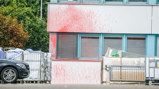 Eklat zum Auftakt: Prozess wegen Anschlag auf Ulmer Rüstungsbetrieb vertagt