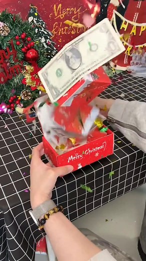 A Gift That Explodes! 💥Experience the fun of an exploding gift box—unfolds joy instantly! 🎁🎉 | Enjoyableadays