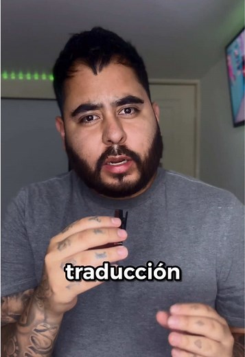 Esta es la TRADUCCIÓN COMPLETA de “Tlalalero Tralalá”