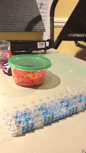 How to make a rainbow loom Night Fury Dragon