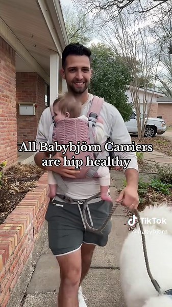 Hip-Healthy Baby Carriers: Ensuring Comfort and Support