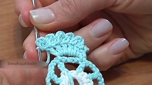 Picots (no abbreviation) are pretty little round-shaped crochet stitches that add a decorative touch to an edging. | Crochet Elenarugalstudio