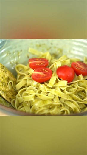 PÂTES AU PESTO crémeuses