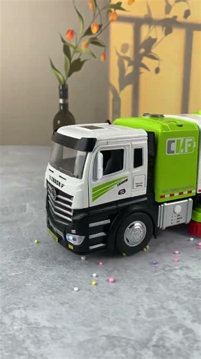 Large alloy electric vacuum sweeper toy simulation road sweeper sanitation garbage truck enginee